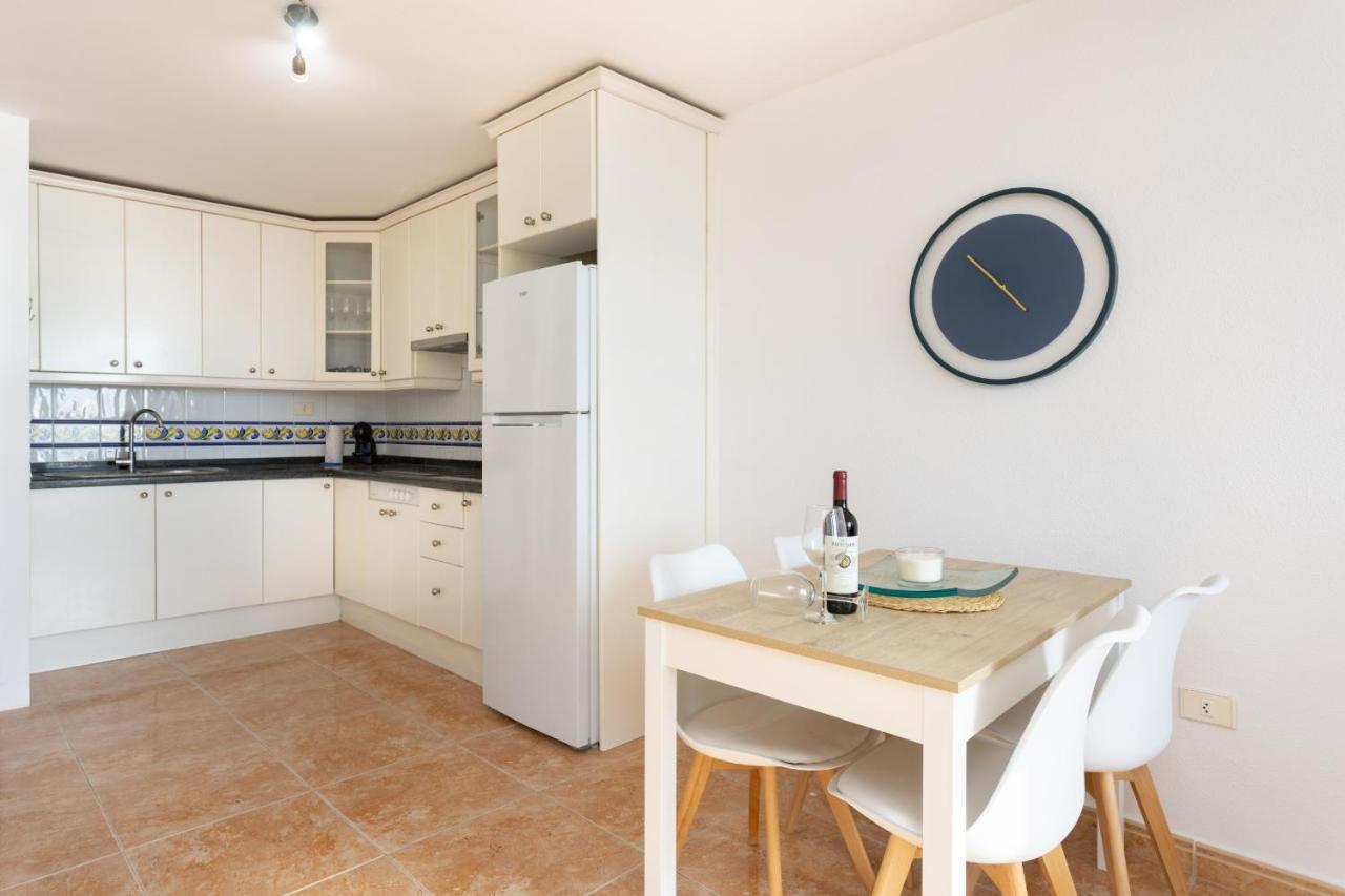 Playa La Arena With Pool And Privat Parking Apartamento Puerto de Santiago  Exterior foto
